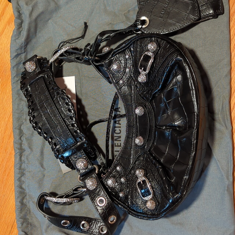 Balenciaga le cagole bag xs